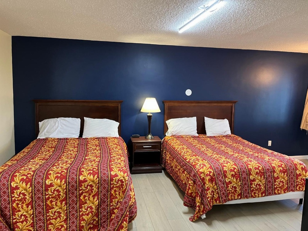 Room image 1