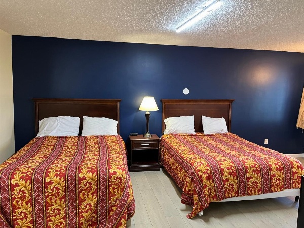 Royal Lodge image 11